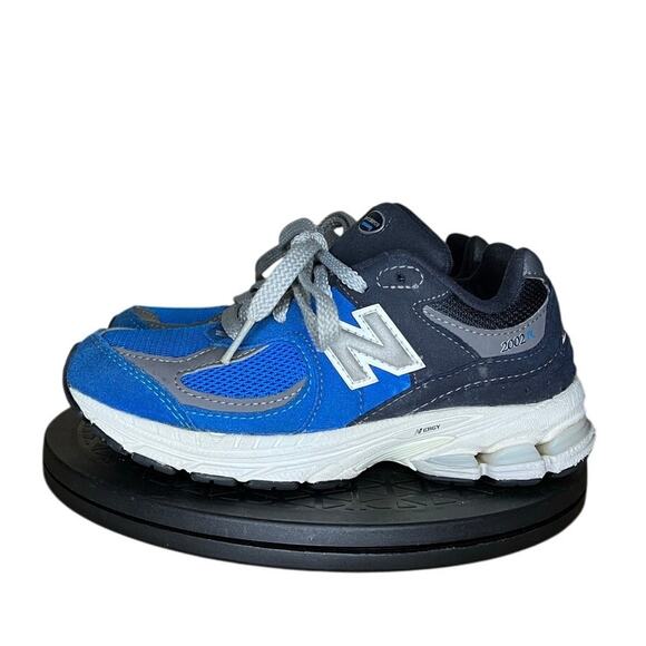 New Balance 2002R Running Shoes Size 1 Youth Trainer Blue Gray - Picture 1 of 6